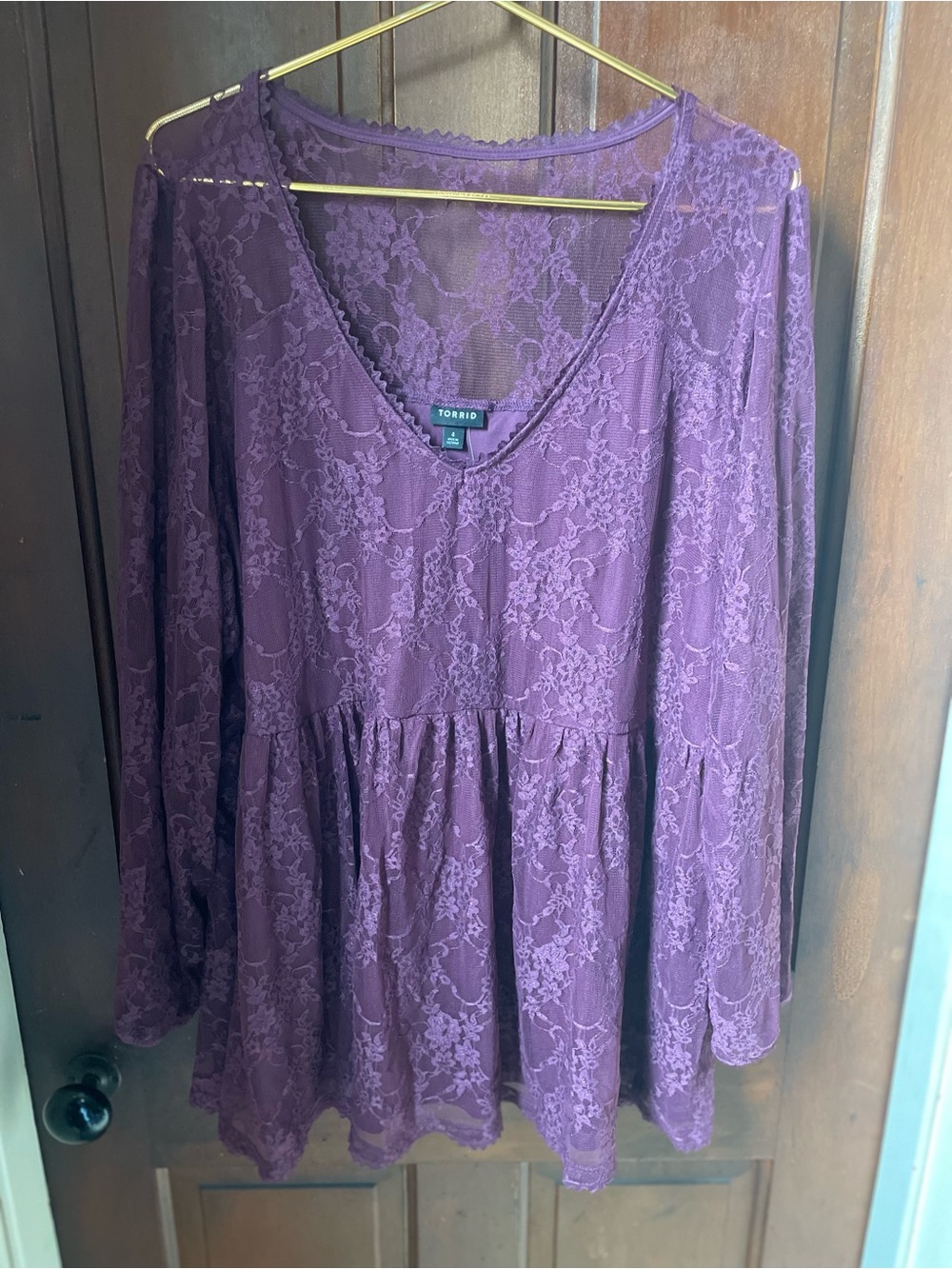 Torrid women's 4X long sleeve purple lace top NWT